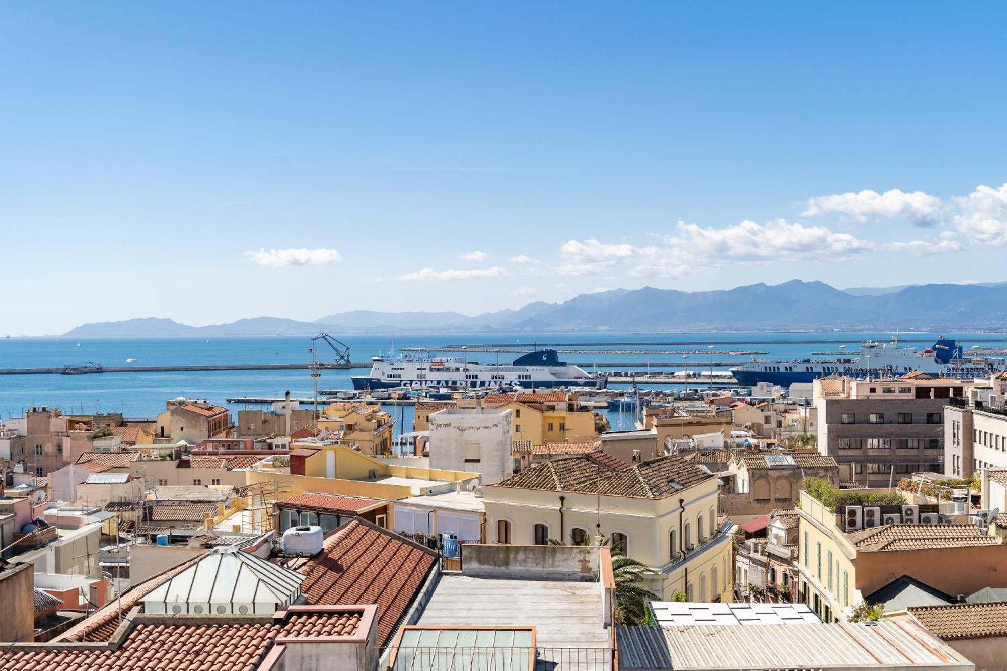 La Dolce Vita Cagliari Luaran gambar