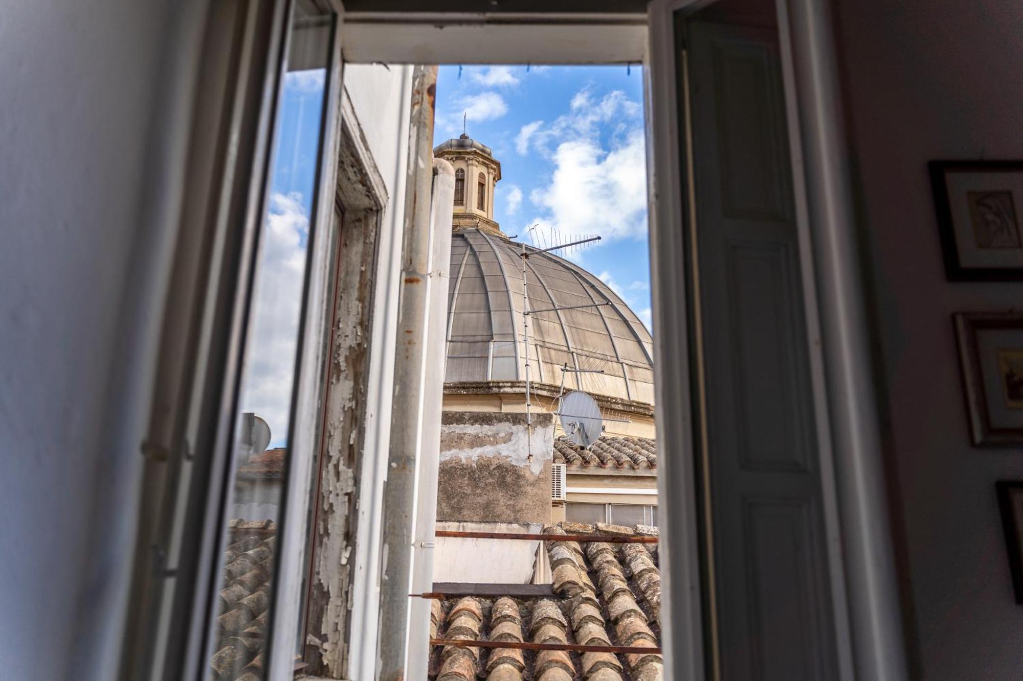 La Dolce Vita Cagliari Luaran gambar