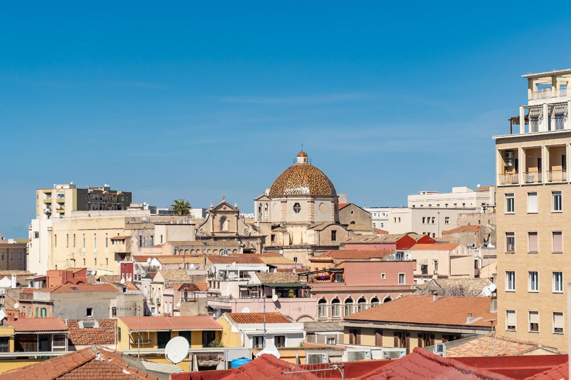 La Dolce Vita Cagliari Luaran gambar