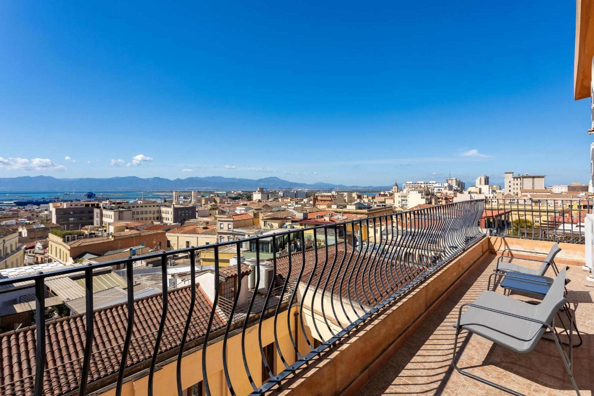 La Dolce Vita Cagliari Luaran gambar