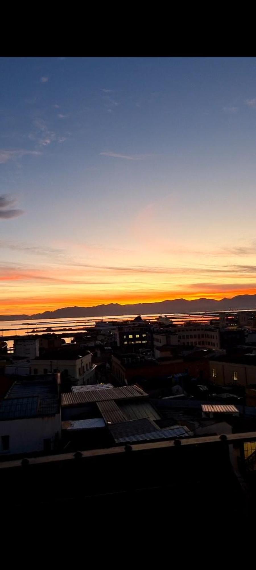 La Dolce Vita Cagliari Luaran gambar