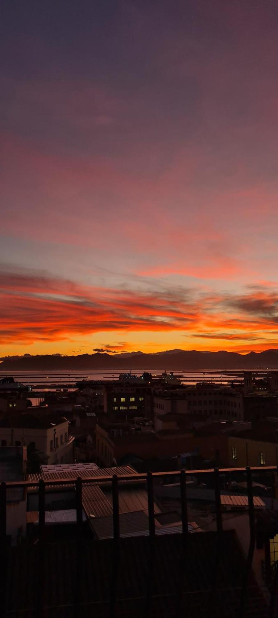 La Dolce Vita Cagliari Luaran gambar